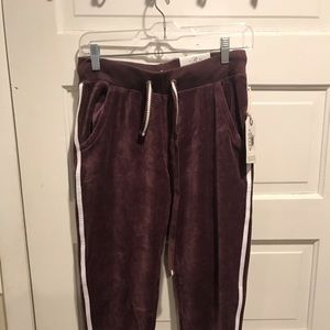 Women’s sweatpants
